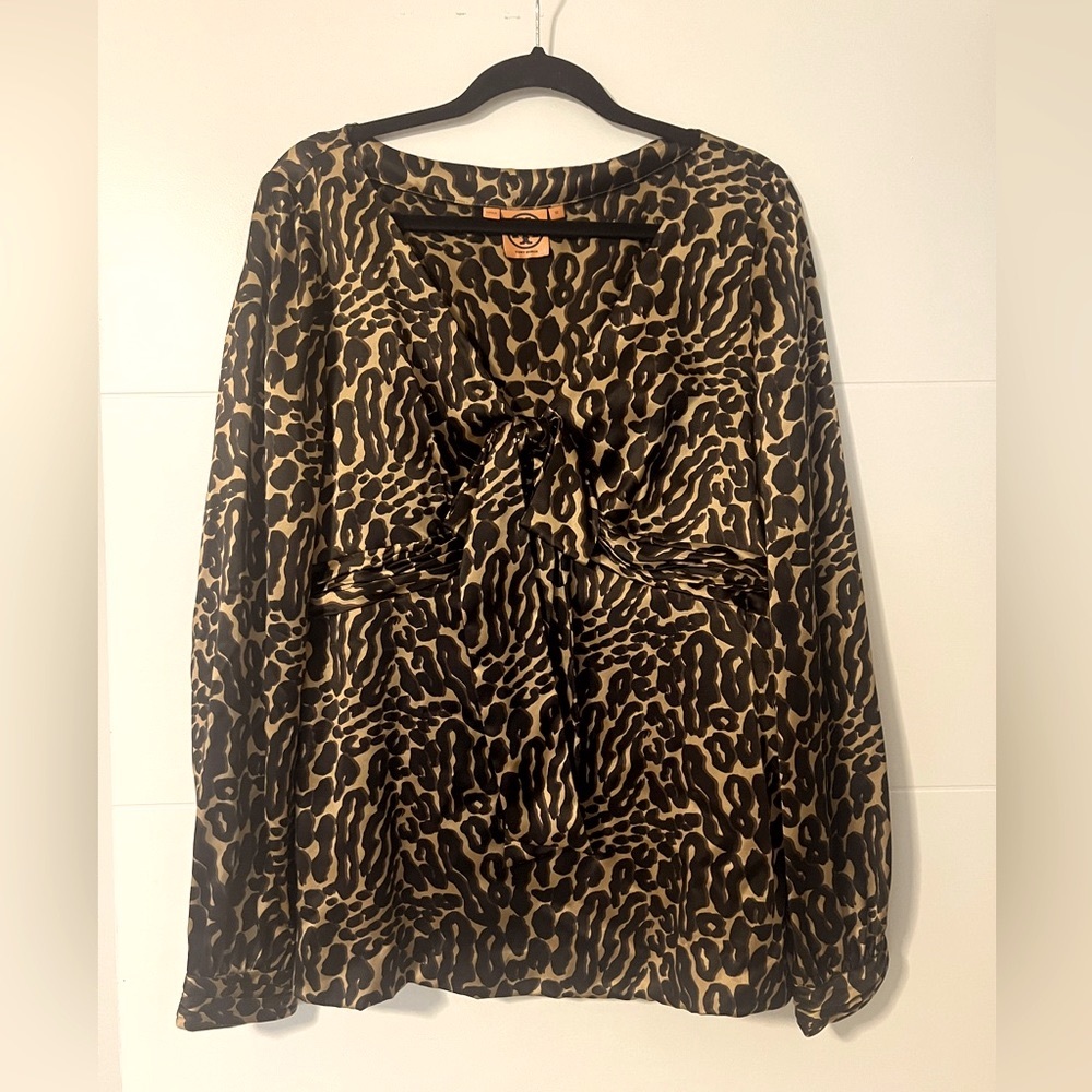 Tory Burch NEW Elegant- Leopard Printed Silk Blouse Women  Sz 12